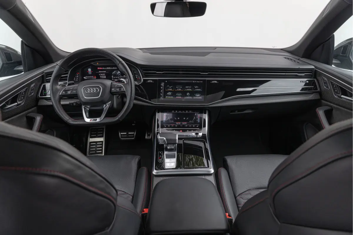 RSQ8 4.0 TFSI 600pk Quattro Keramisch Dynamic+ Standkachel HuD B&O Trekhaak
