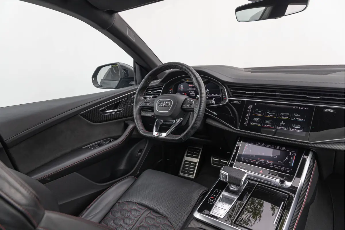RSQ8 4.0 TFSI 600pk Quattro Keramisch Dynamic+ Standkachel HuD B&O Trekhaak