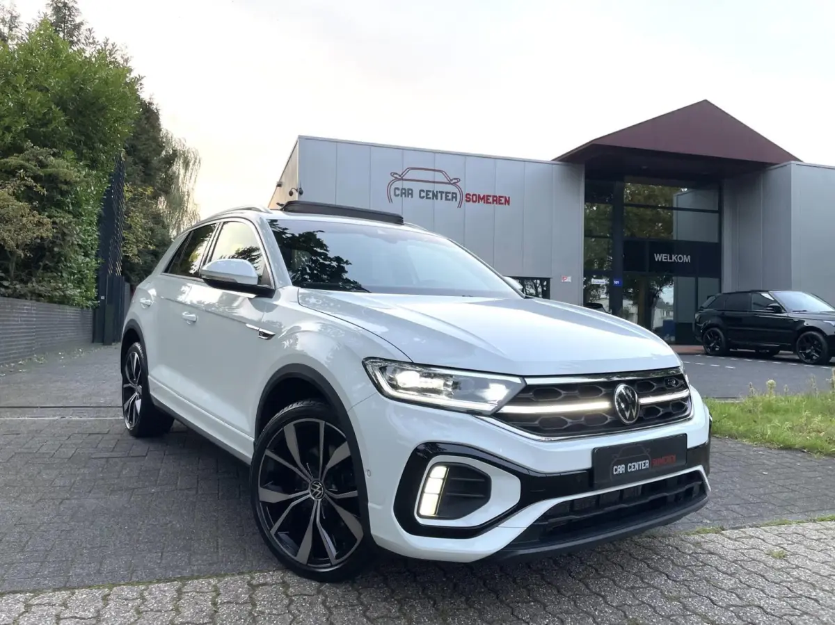 1.5 TSI R-Line/ Cam/ Keyless/ Pano/ 19''LMV/ IQ LED/ Trekhaak