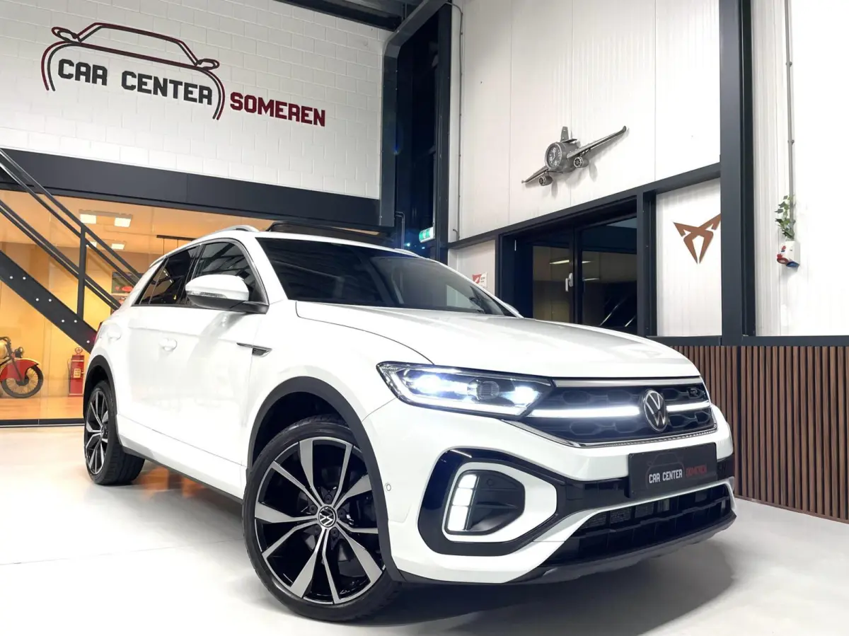 1.5 TSI R-Line/ Cam/ Keyless/ Pano/ 19''LMV/ IQ LED/ Trekhaak