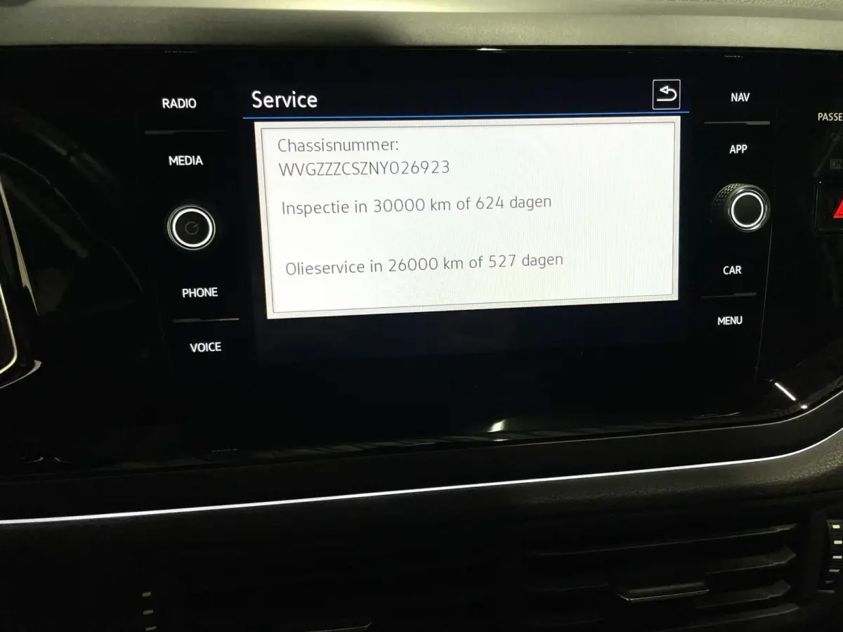 1.0 TSI R-Line Black Style/ Cam/ Keyless/ IQ LED/ 18''LMV/ CarPlay