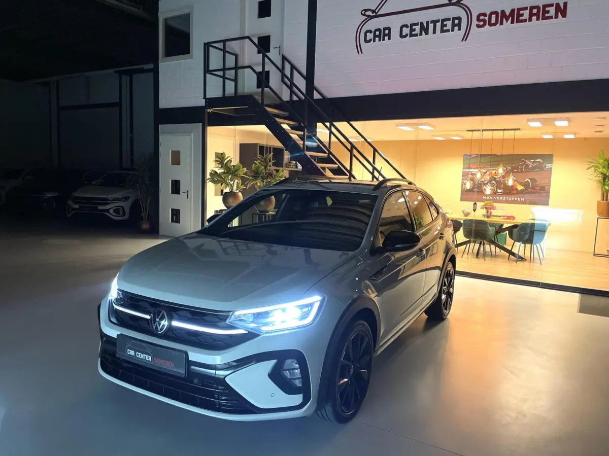 1.0 TSI R-Line Black Style/ Cam/ Keyless/ IQ LED/ 18''LMV/ CarPlay