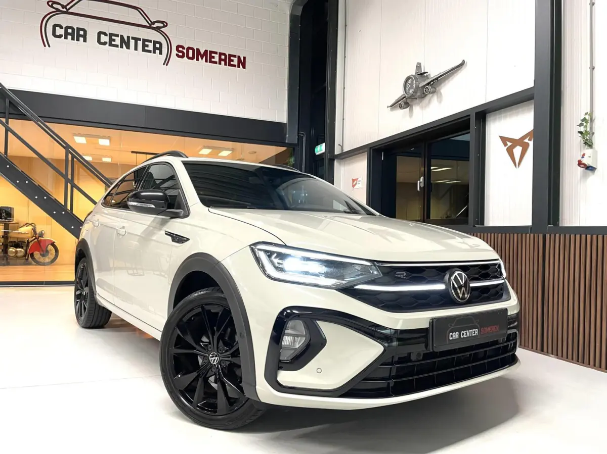 1.0 TSI R-Line Black Style/ Cam/ Keyless/ IQ LED/ 18''LMV/ CarPlay
