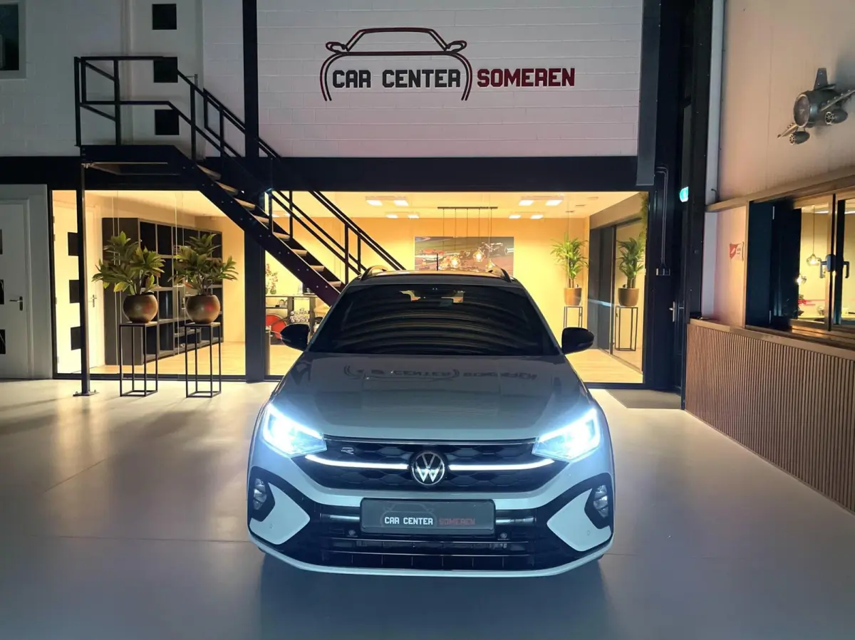 1.0 TSI R-Line Black Style/ Cam/ Keyless/ IQ LED/ 18''LMV/ CarPlay
