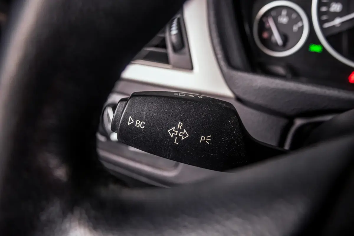 418i Individual|Champagner-Quarz|Aut|18"|Navi|Xenon
