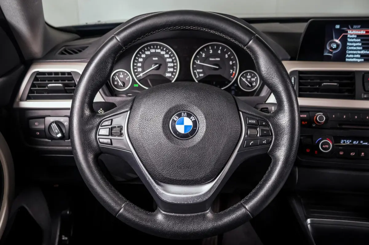 418i Individual|Champagner-Quarz|Aut|18"|Navi|Xenon