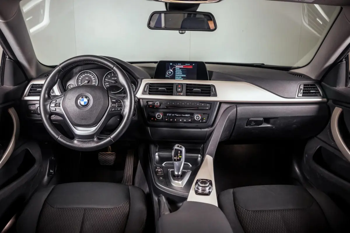 418i Individual|Champagner-Quarz|Aut|18"|Navi|Xenon