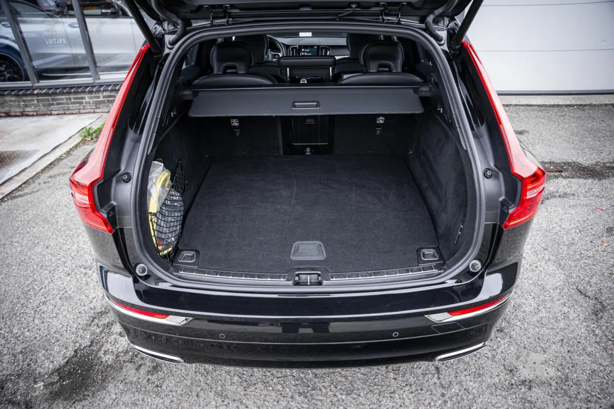 2.0 T8 Plug-In Hybrid AWD Inscription Pano-dak|H&K|ACC|Leder|Trekhaak|Camera|Memory|Winter-pakket