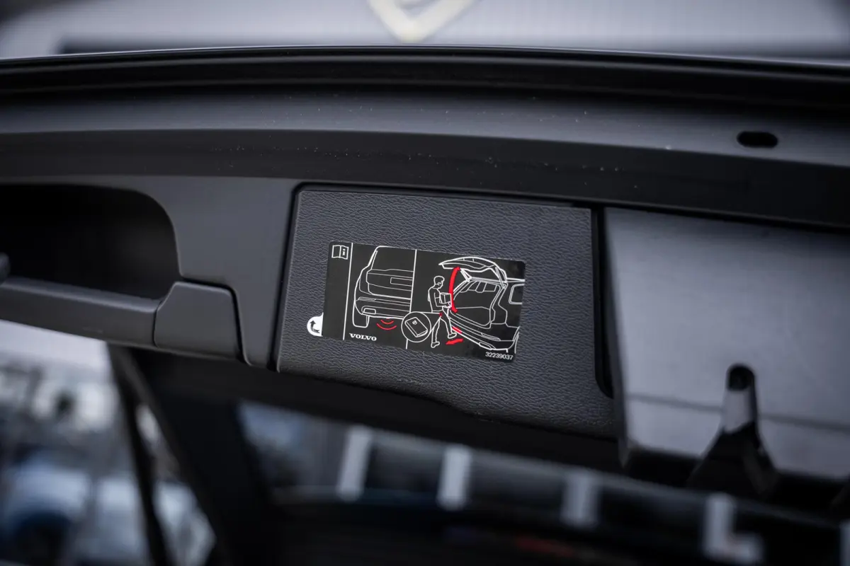 2.0 T8 Plug-In Hybrid AWD Inscription Pano-dak|H&K|ACC|Leder|Trekhaak|Camera|Memory|Winter-pakket