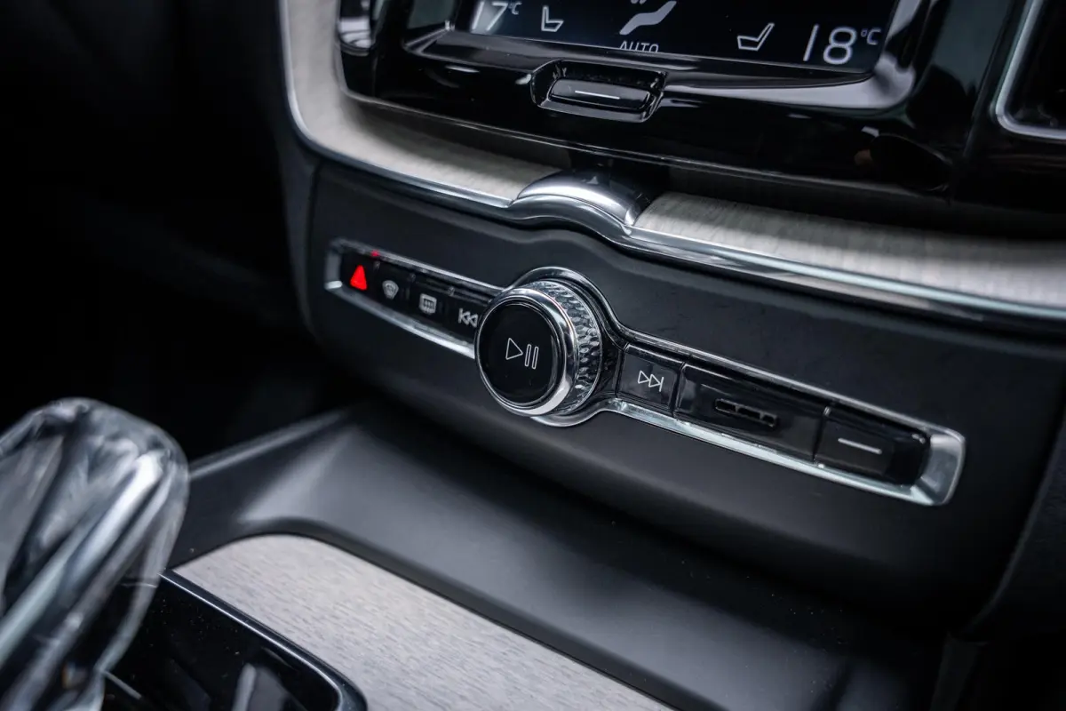 2.0 T8 Plug-In Hybrid AWD Inscription Pano-dak|H&K|ACC|Leder|Trekhaak|Camera|Memory|Winter-pakket