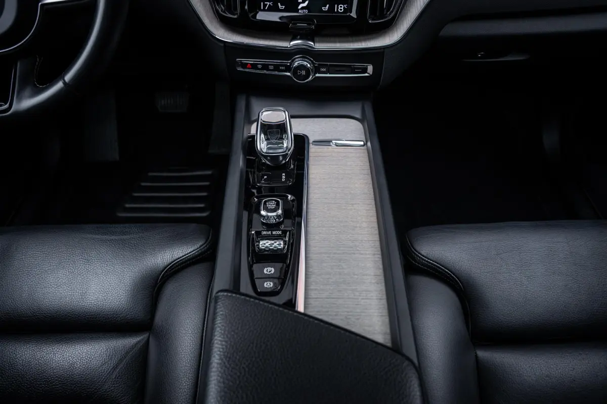 2.0 T8 Plug-In Hybrid AWD Inscription Pano-dak|H&K|ACC|Leder|Trekhaak|Camera|Memory|Winter-pakket