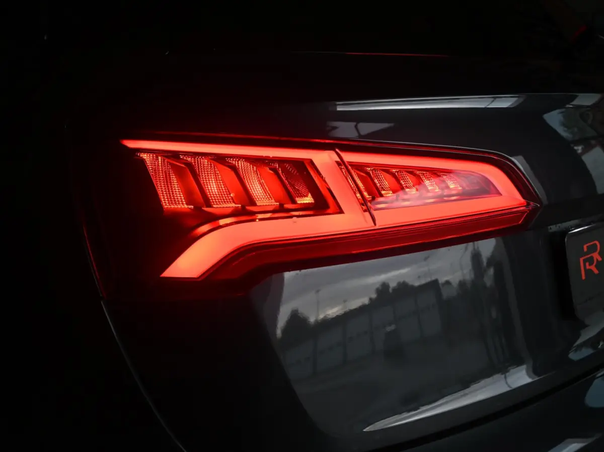 55 TFSI e S-Line Quattro Competition 367PK | Luchtvering | Pano | B&O | Massage | Memory | Digtal Dash | RS Nappe Leder | 360 | Ambient+ | Keyless | Leder | Carplay | Trekhaak | Head-Up | Ma