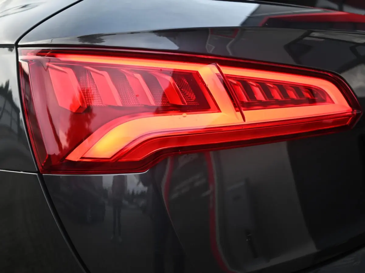 55 TFSI e S-Line Quattro Competition 367PK | Luchtvering | Pano | B&O | Massage | Memory | Digtal Dash | RS Nappe Leder | 360 | Ambient+ | Keyless | Leder | Carplay | Trekhaak | Head-Up | Ma