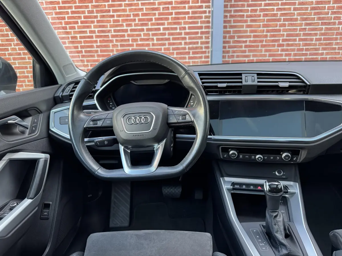 35 TFSI S Edition | Panorama dak | Trekhaak wegkl. | Navi/Carplay/Andriod | Achteruitrijcamera | All Season banden |