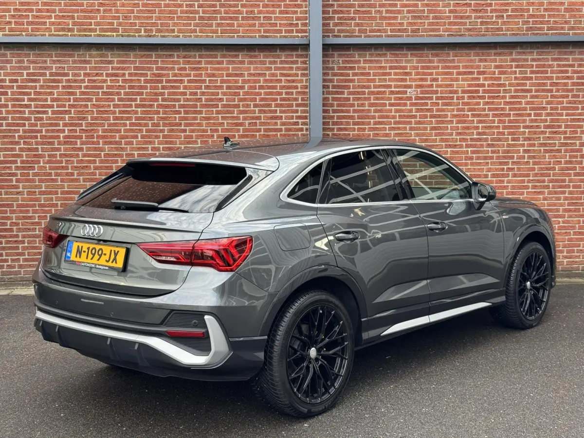 35 TFSI S Edition | Panorama dak | Trekhaak wegkl. | Navi/Carplay/Andriod | Achteruitrijcamera | All Season banden |