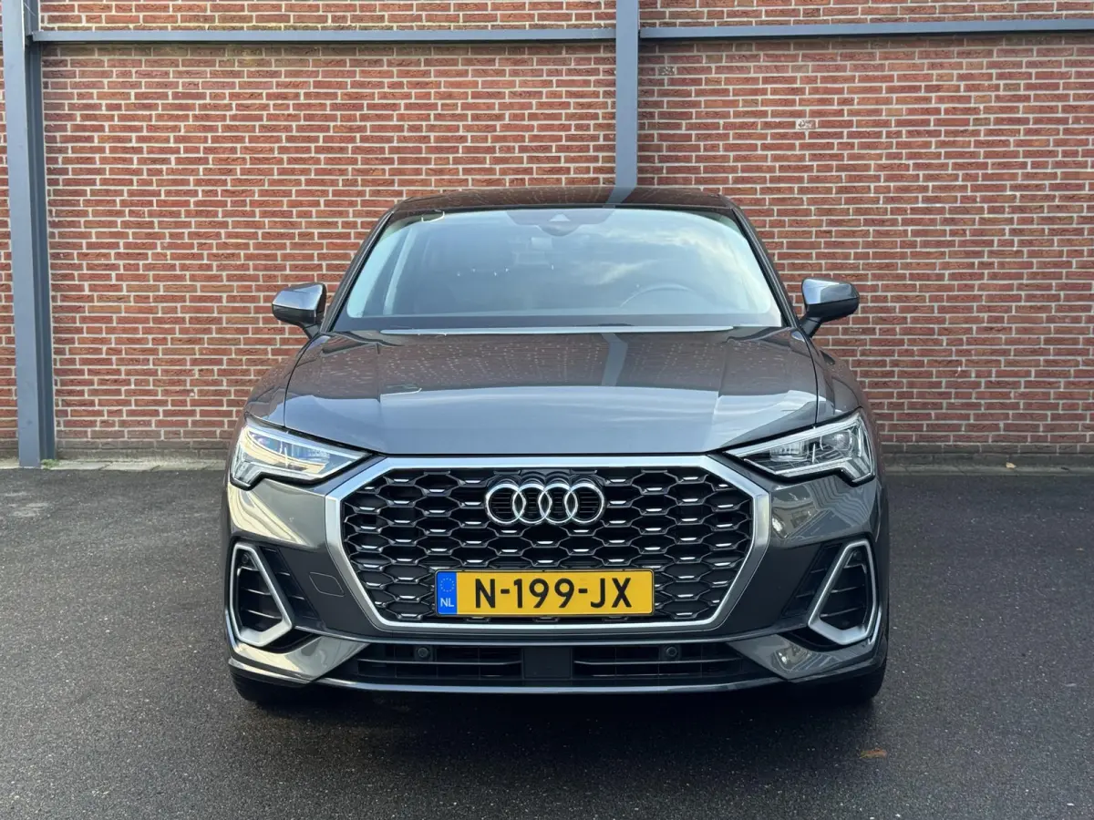 35 TFSI S Edition | Panorama dak | Trekhaak wegkl. | Navi/Carplay/Andriod | Achteruitrijcamera | All Season banden |