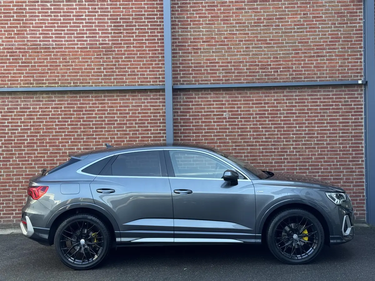 35 TFSI S Edition | Panorama dak | Trekhaak wegkl. | Navi/Carplay/Andriod | Achteruitrijcamera | All Season banden |