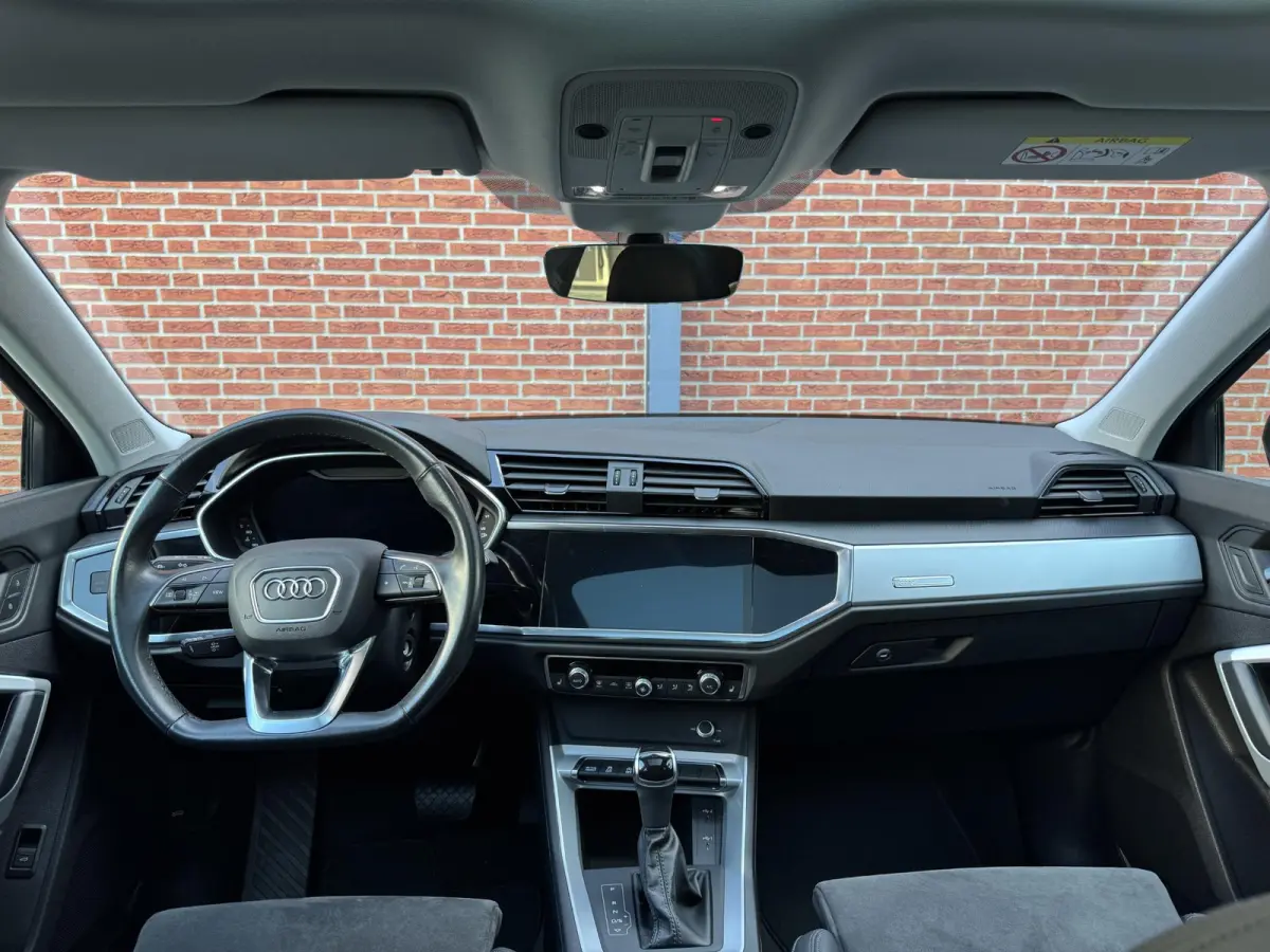 35 TFSI S Edition | Panorama dak | Trekhaak wegkl. | Navi/Carplay/Andriod | Achteruitrijcamera | All Season banden |