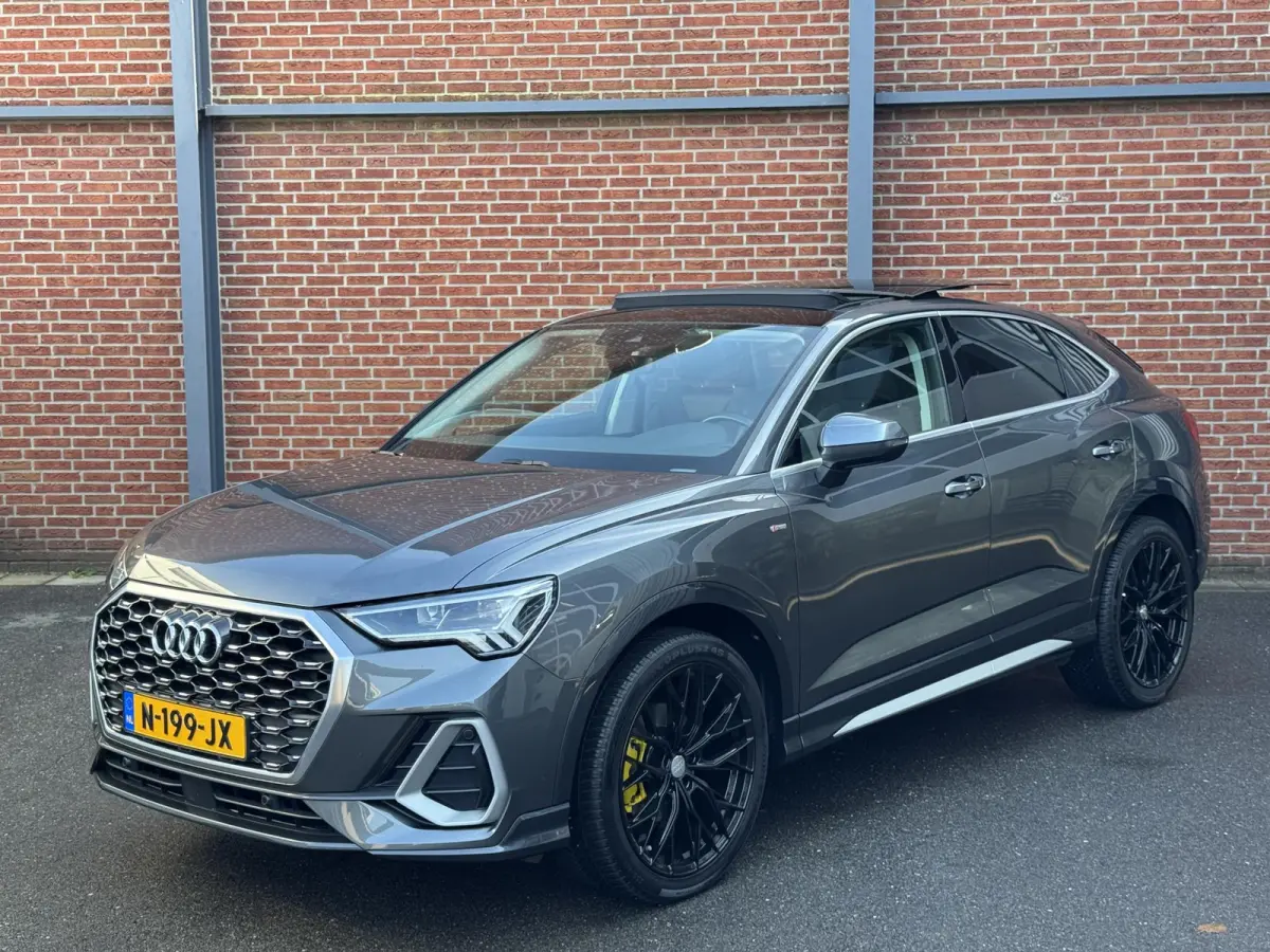 35 TFSI S Edition | Panorama dak | Trekhaak wegkl. | Navi/Carplay/Andriod | Achteruitrijcamera | All Season banden |