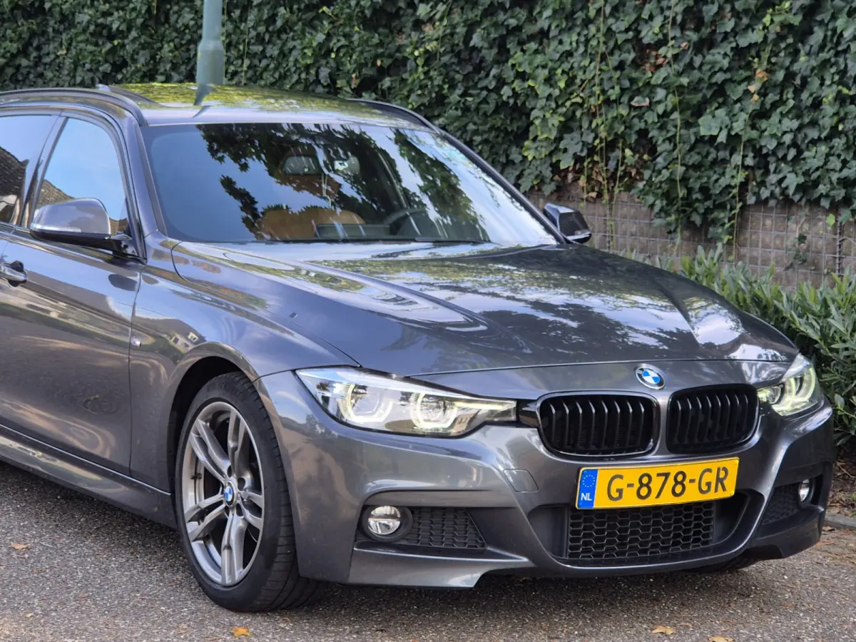 320i M Sport Edition Panorama Apple CarPlay