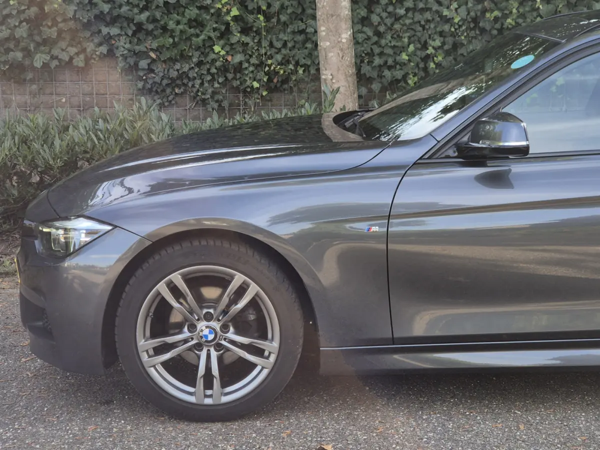 320i M Sport Edition Panorama Apple CarPlay