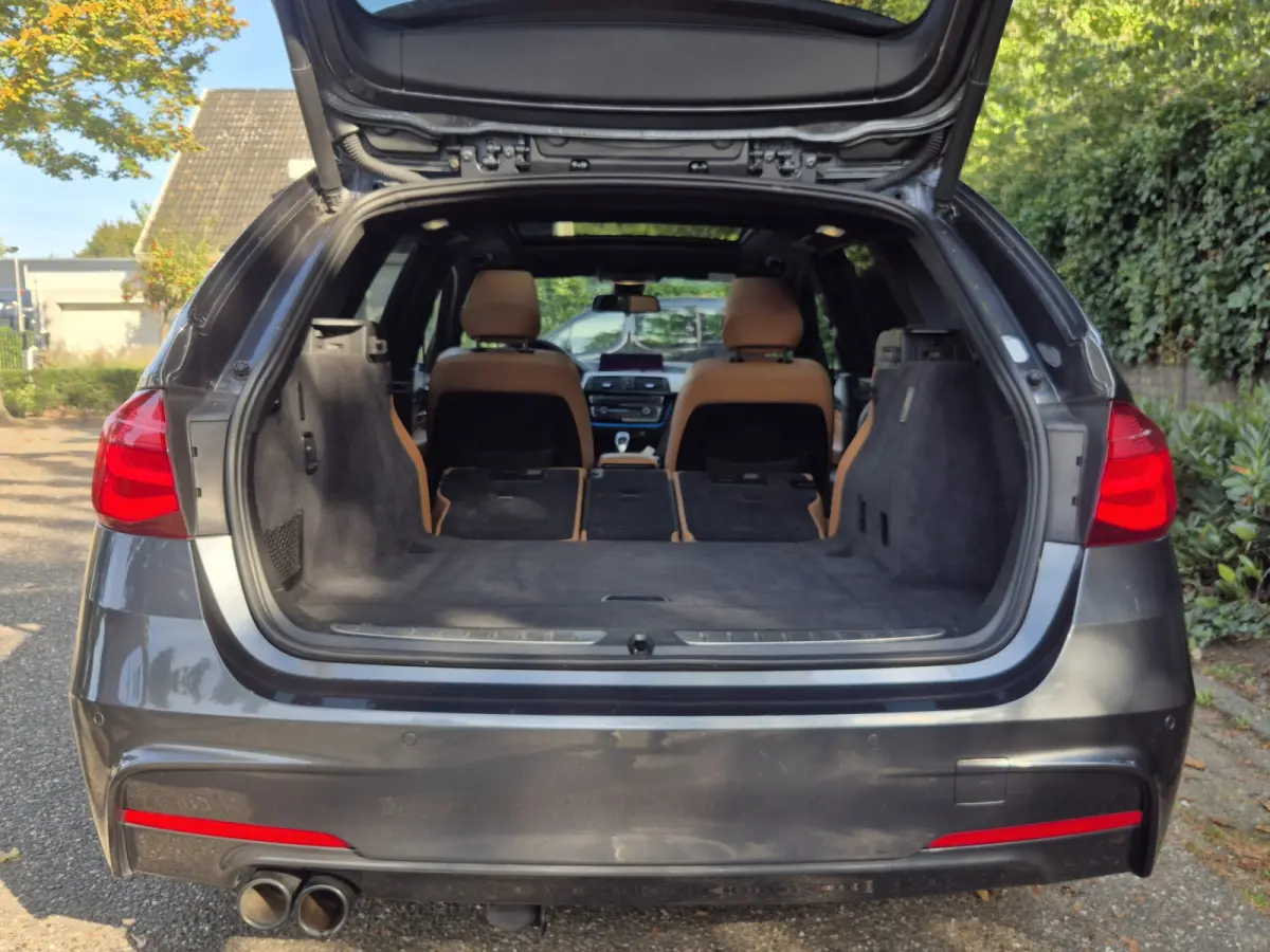320i M Sport Edition Panorama Apple CarPlay