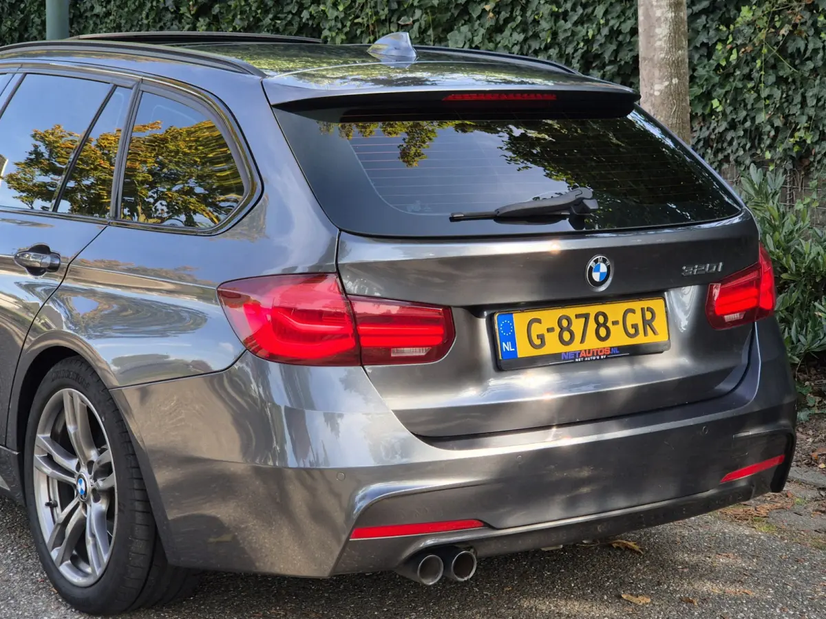 320i M Sport Edition Panorama Apple CarPlay