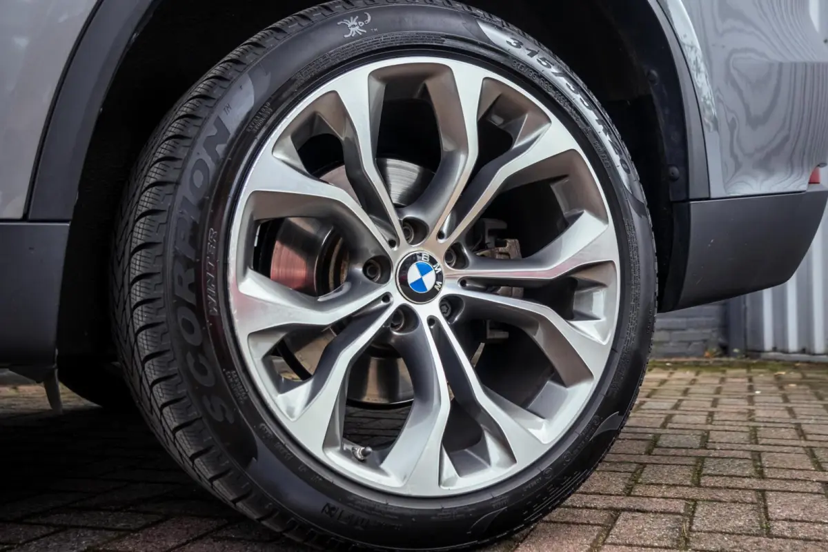 xDrive35i High Executive|HUD|H&K|Night Vision|SoftClose|360 Cam|Comfortstoelen|Keyless