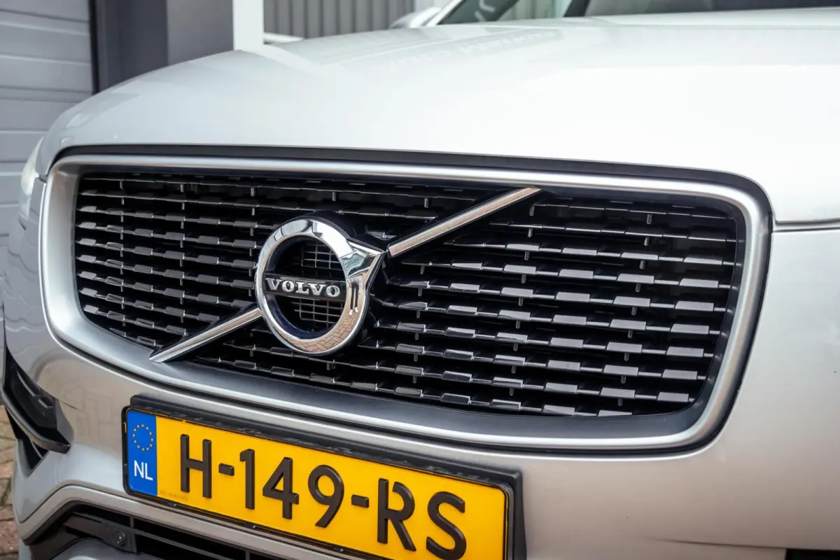 2.0 T8 Twin Engine AWD R-Design|Pano|7P|Luchtvering|Ventilatie|Memory|Trekhaak