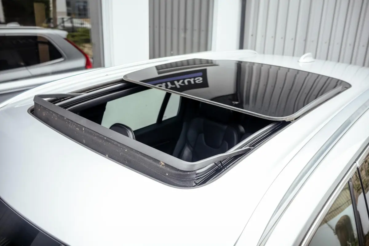 2.0 T8 Twin Engine AWD R-Design|Pano|7P|Luchtvering|Ventilatie|Memory|Trekhaak