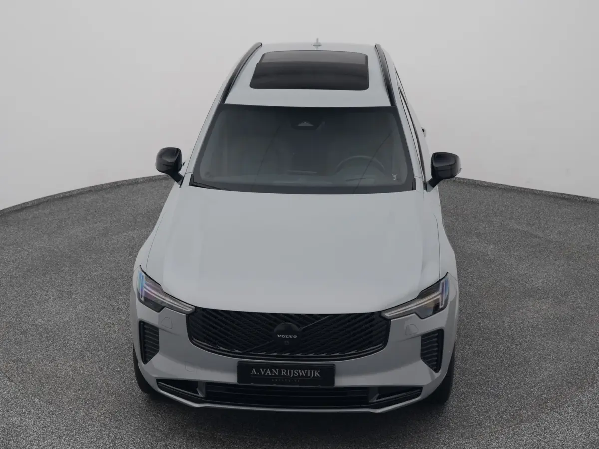 2.0 T8 Plug-in hybrid AWD Ultra Black Edition 7-Pers. |  PANO | 360° | B&W | HUD | ADAPTIVE | LUCHTVERING | STOEL- EN STUURVERW. | STOELMASSAGE | STOELVENT. | TREKHAAK