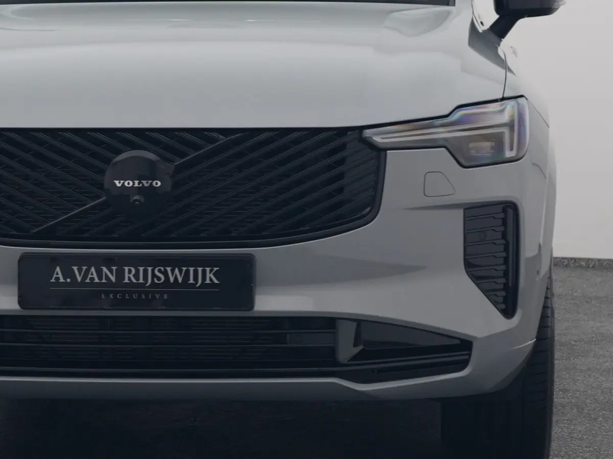 2.0 T8 Plug-in hybrid AWD Ultra Black Edition 7-Pers. |  PANO | 360° | B&W | HUD | ADAPTIVE | LUCHTVERING | STOEL- EN STUURVERW. | STOELMASSAGE | STOELVENT. | TREKHAAK