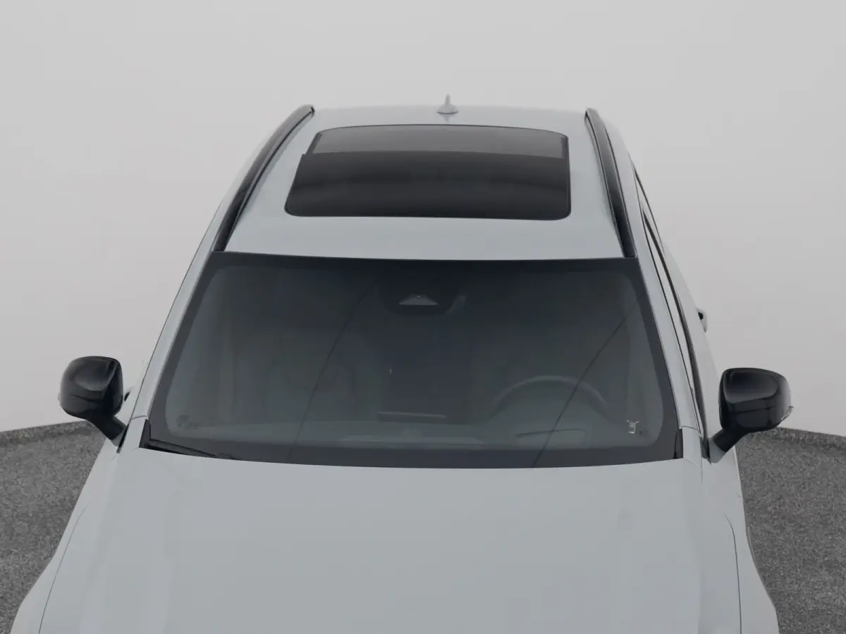 2.0 T8 Plug-in hybrid AWD Ultra Black Edition 7-Pers. |  PANO | 360° | B&W | HUD | ADAPTIVE | LUCHTVERING | STOEL- EN STUURVERW. | STOELMASSAGE | STOELVENT. | TREKHAAK