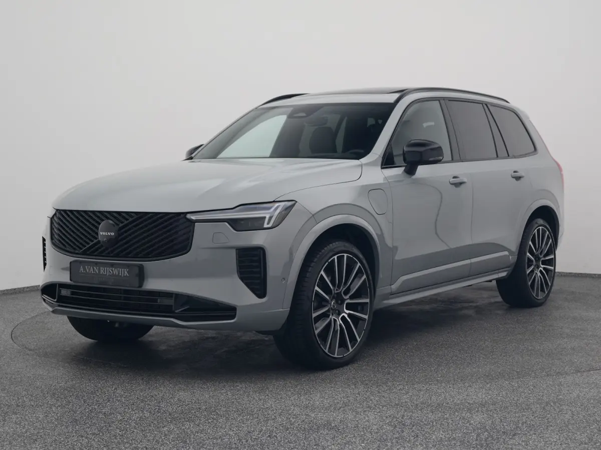 2.0 T8 Plug-in hybrid AWD Ultra Black Edition 7-Pers. |  PANO | 360° | B&W | HUD | ADAPTIVE | LUCHTVERING | STOEL- EN STUURVERW. | STOELMASSAGE | STOELVENT. | TREKHAAK