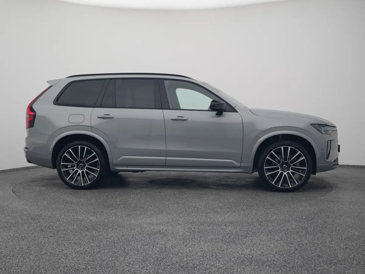 2.0 T8 Plug-in hybrid AWD Ultra Black Edition 7-Pers. |  PANO | 360° | B&W | HUD | ADAPTIVE | LUCHTVERING | STOEL- EN STUURVERW. | STOELMASSAGE | STOELVENT. | TREKHAAK