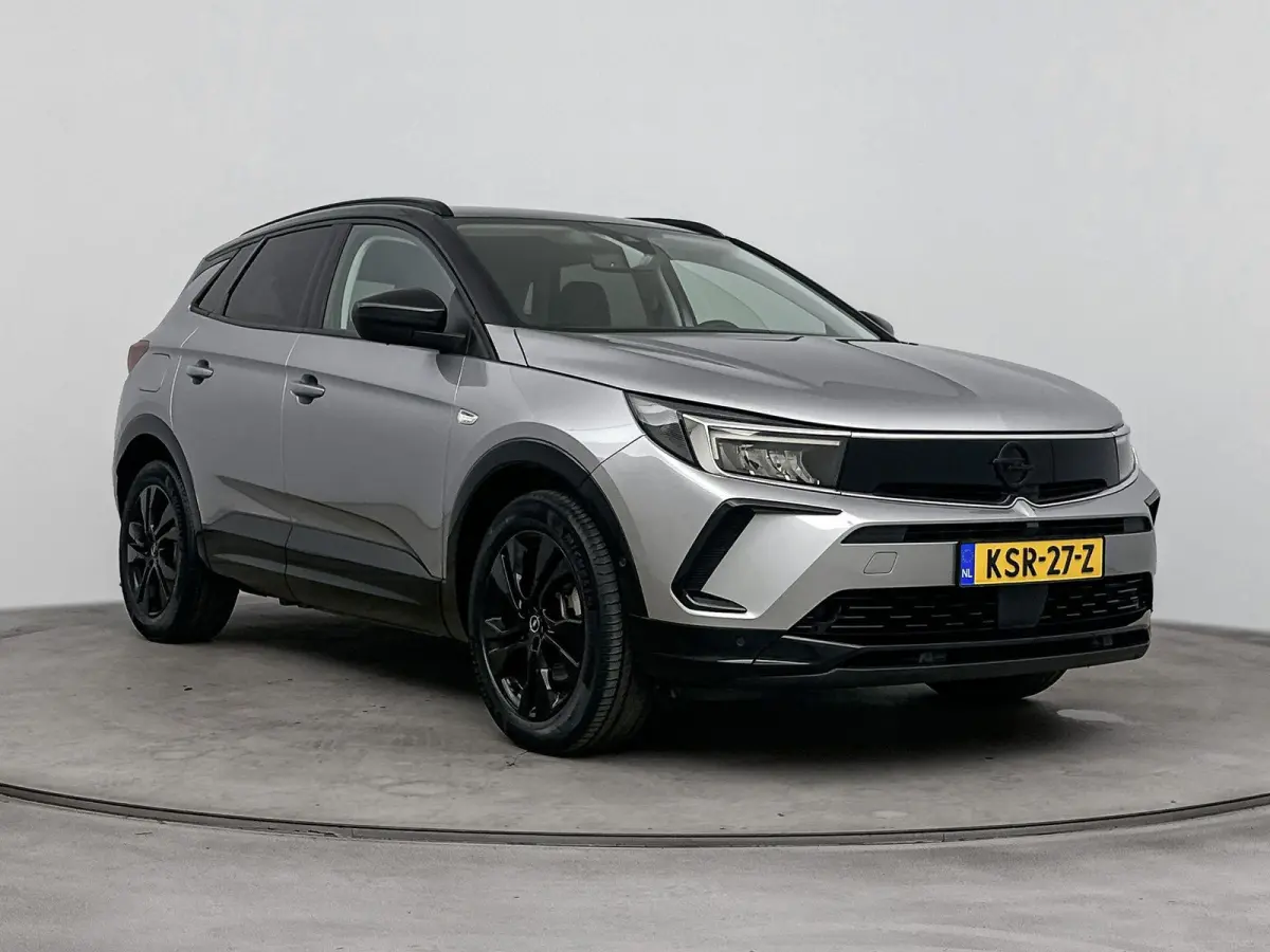 1.6 Turbo Plug-In Hybrid GS Line | Stuurwielverwarming | Lichtmetalen velgen | Elektrische achterklep | Climate control | Adaptieve cruise control |