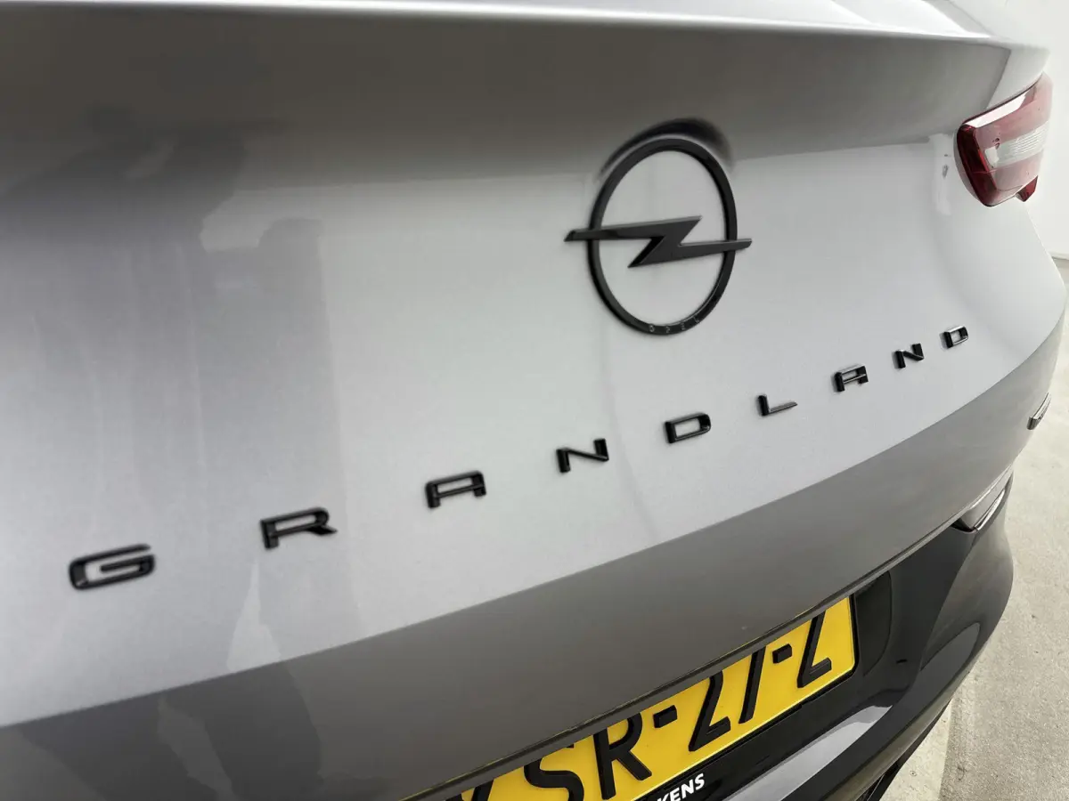 1.6 Turbo Plug-In Hybrid GS Line | Stuurwielverwarming | Lichtmetalen velgen | Elektrische achterklep | Climate control | Adaptieve cruise control |