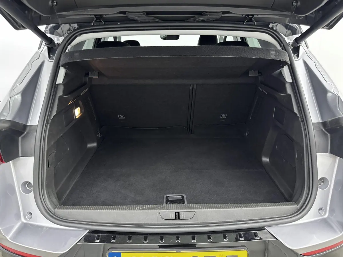 1.6 Turbo Plug-In Hybrid GS Line | Stuurwielverwarming | Lichtmetalen velgen | Elektrische achterklep | Climate control | Adaptieve cruise control |