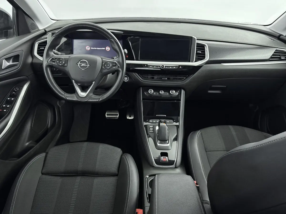 1.6 Turbo Plug-In Hybrid GS Line | Stuurwielverwarming | Lichtmetalen velgen | Elektrische achterklep | Climate control | Adaptieve cruise control |