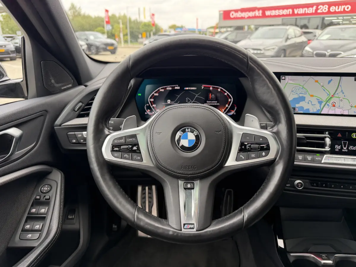 M135i xDrive High Executive M Sport Pano Harman-Kardon Leder HUD ACC 19 Inch