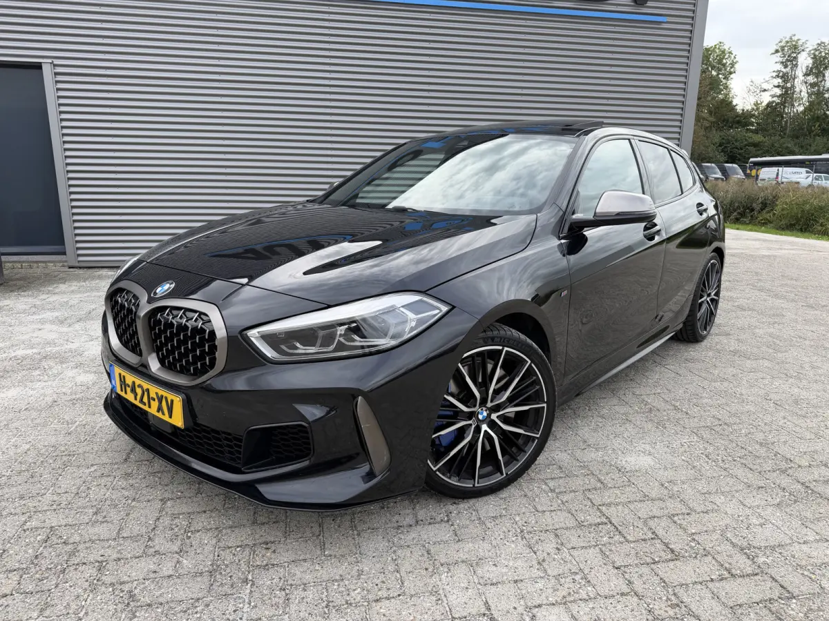 M135i xDrive High Executive M Sport Pano Harman-Kardon Leder HUD ACC 19 Inch
