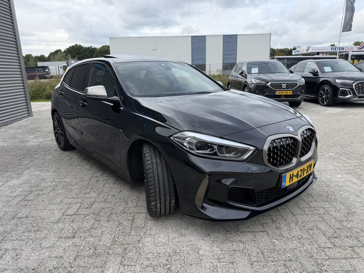 M135i xDrive High Executive M Sport Pano Harman-Kardon Leder HUD ACC 19 Inch
