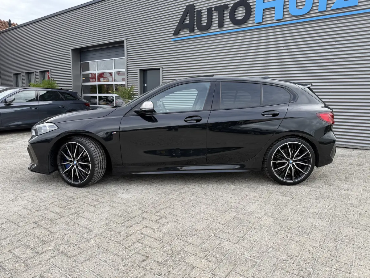 M135i xDrive High Executive M Sport Pano Harman-Kardon Leder HUD ACC 19 Inch