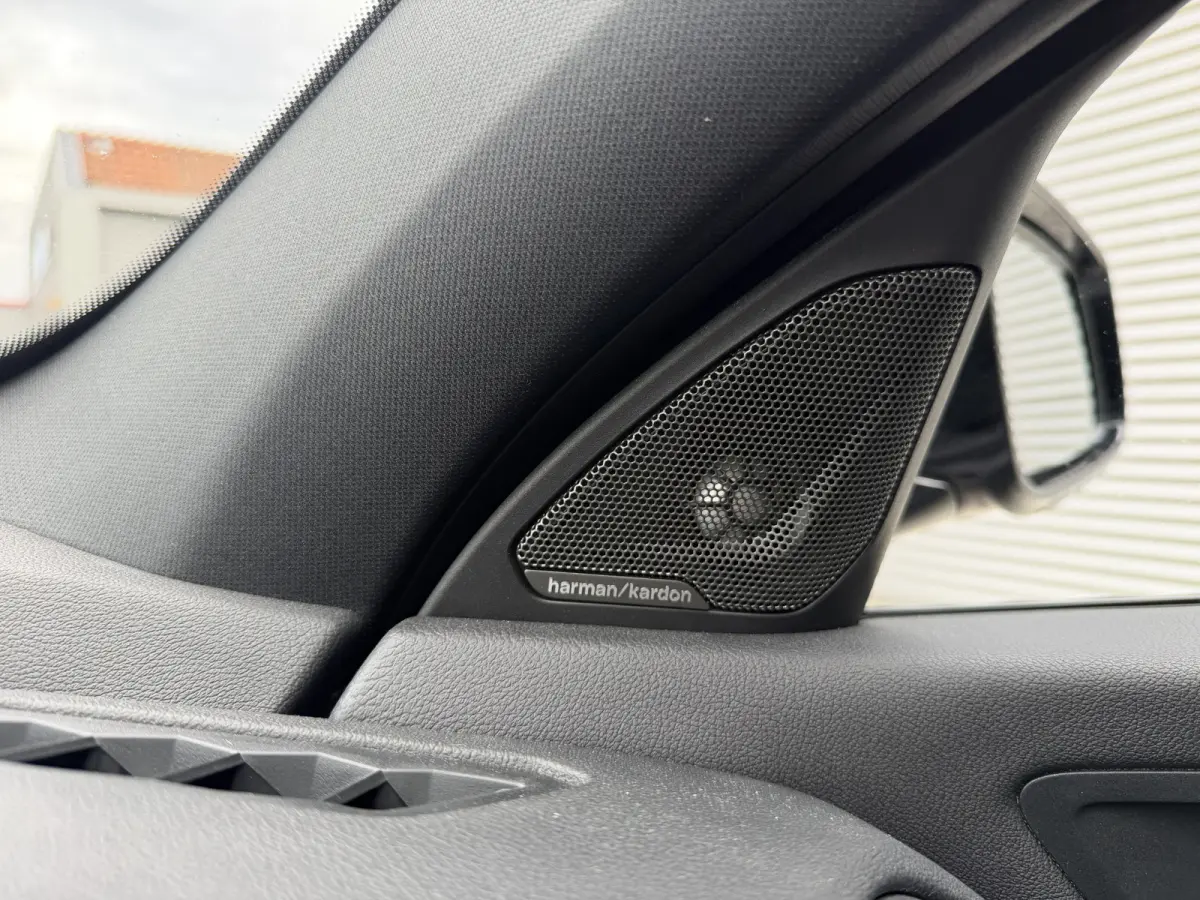 M135i xDrive High Executive M Sport Pano Harman-Kardon Leder HUD ACC 19 Inch