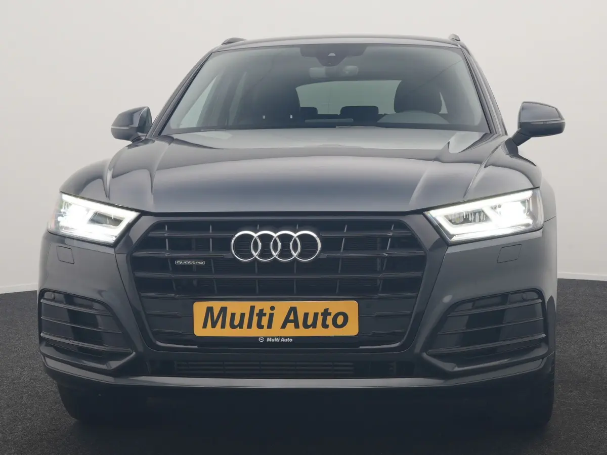 50 TFSI e Quattro 2x S Line PHEV 300pk | Trekhaak Af Fabriek | Virtual Cockpit | Camera | Sportstoelen Verwarmd | Keyless | Blis | Apple Carplay | Navigatie | DAB | Cruise Control | Plug In 