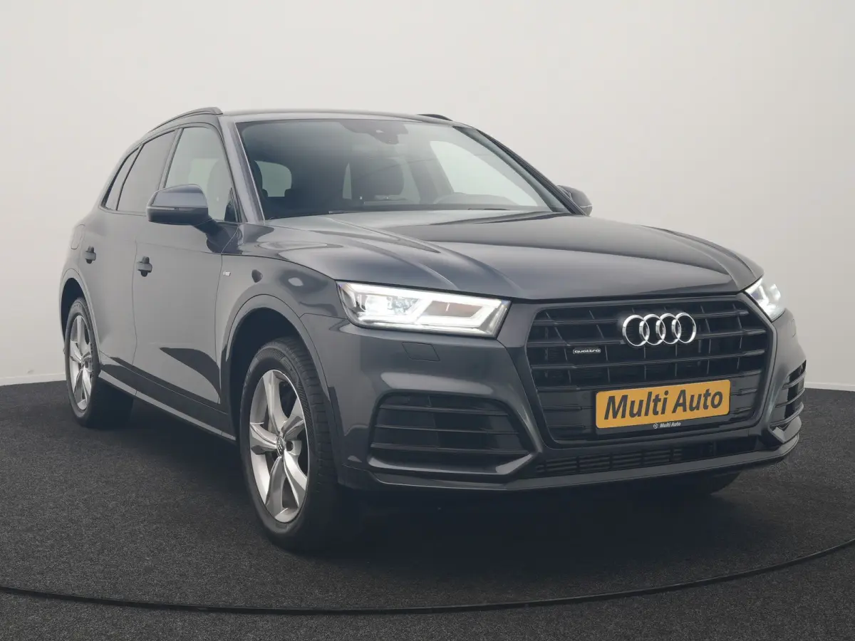 50 TFSI e Quattro 2x S Line PHEV 300pk | Trekhaak Af Fabriek | Virtual Cockpit | Camera | Sportstoelen Verwarmd | Keyless | Blis | Apple Carplay | Navigatie | DAB | Cruise Control | Plug In 