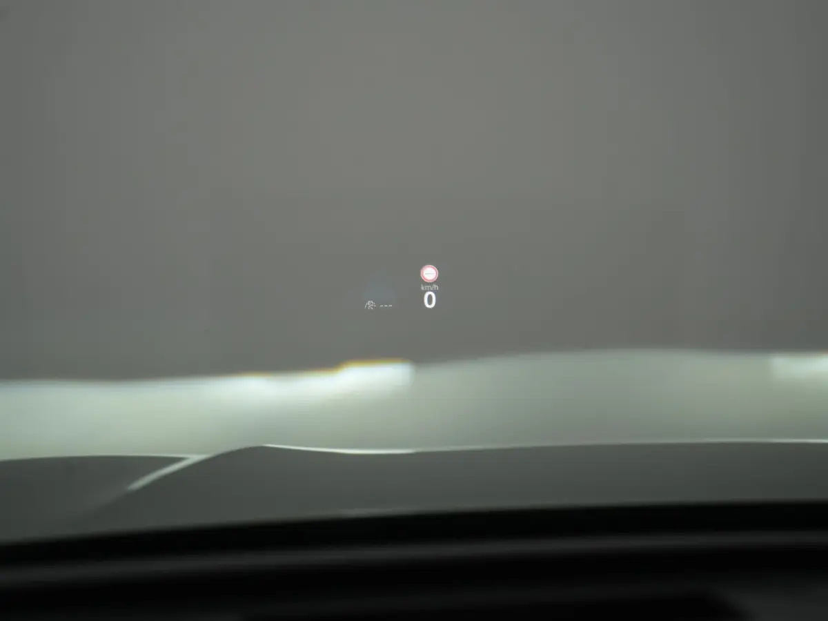 1.5 eHybrid R-Line Business 272pk Dealer O.H. | Adaptive Cruise | Head Up | 360 Camera | IQ Light | Sportstoelen Massage & Verwarmd | Stuur Verwarmd | Sfeerverlichting | Apple Carplay | Blis