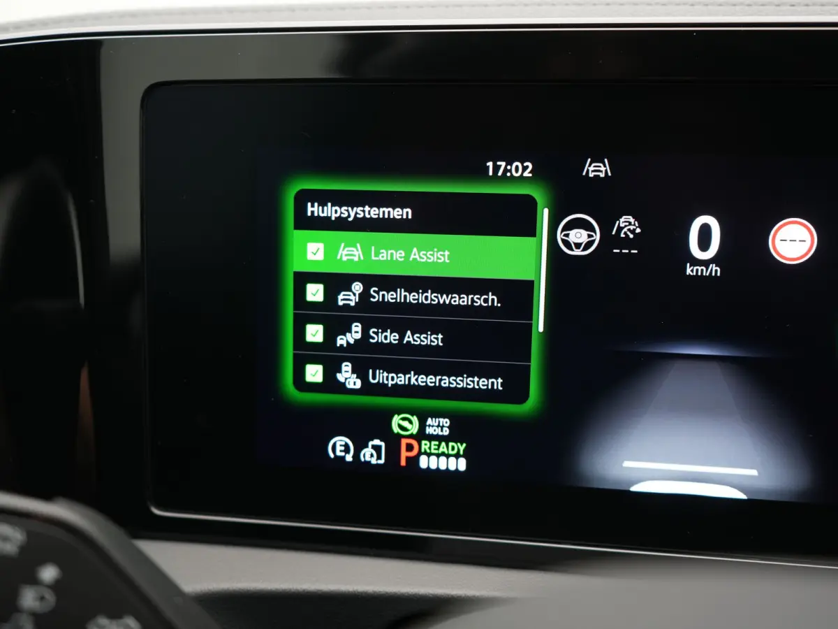 1.5 eHybrid R-Line Business 272pk Dealer O.H. | Adaptive Cruise | Head Up | 360 Camera | IQ Light | Sportstoelen Massage & Verwarmd | Stuur Verwarmd | Sfeerverlichting | Apple Carplay | Blis