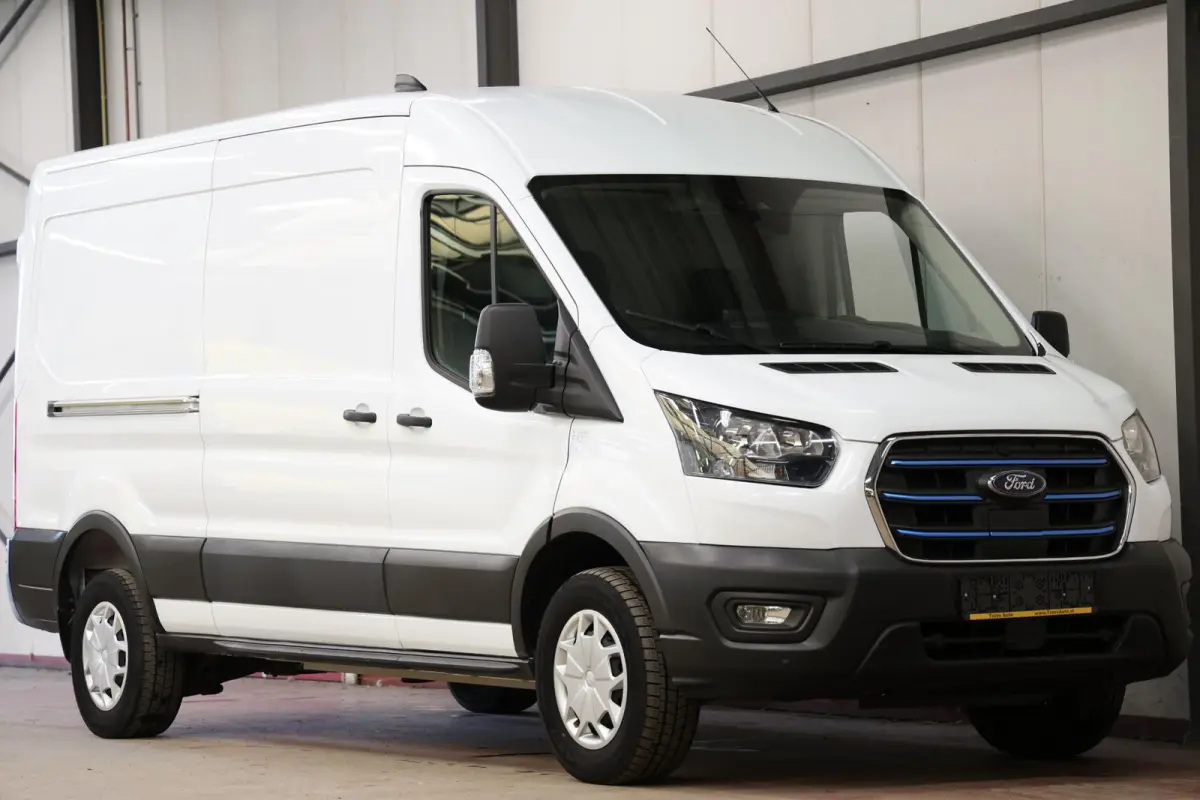350 L3H2 Trend 68 kWh Zonder Begrenzing