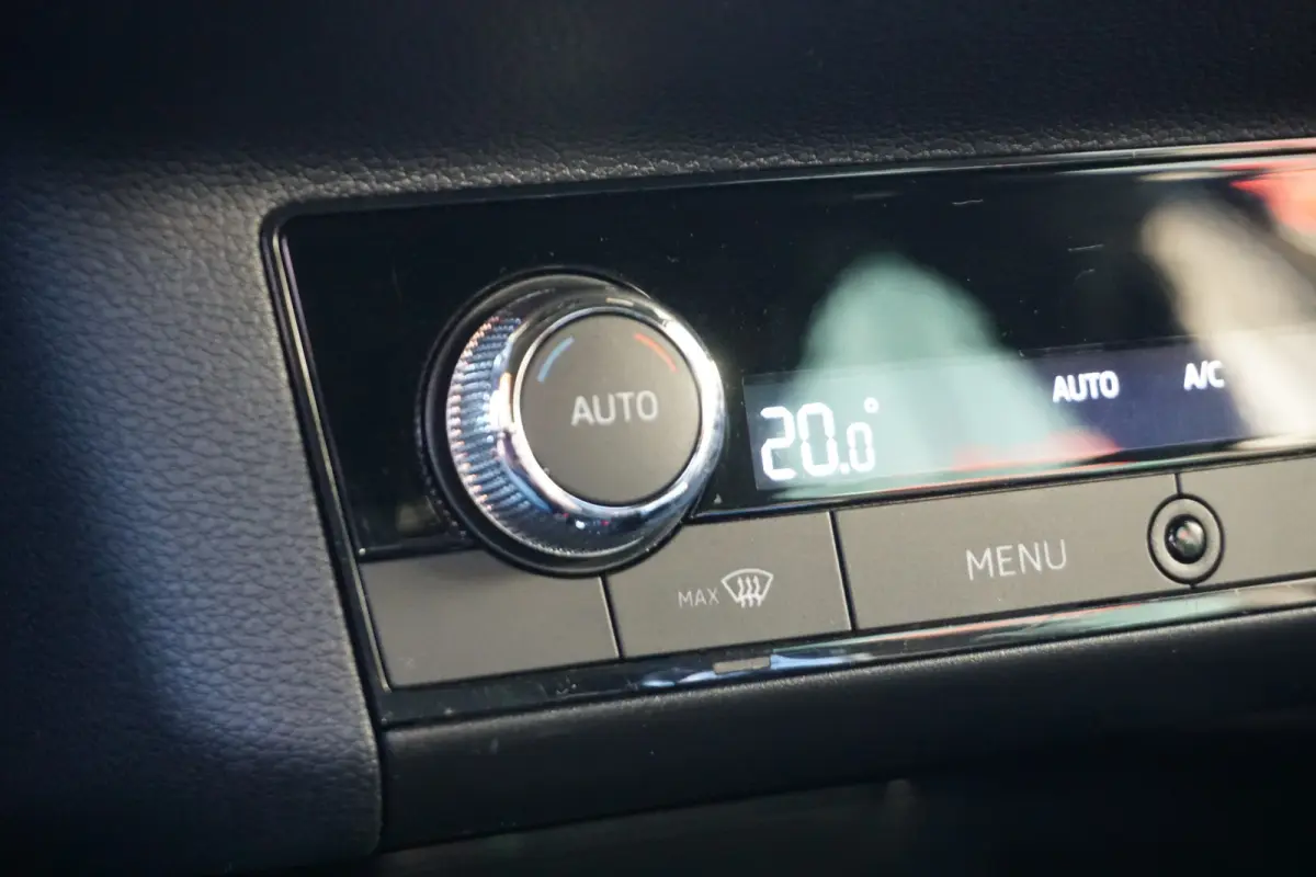 1.0 TSI Sport Automaat | | CLIMATE | VIRTUAL COCKPIT | NAVI/CARPLAY |